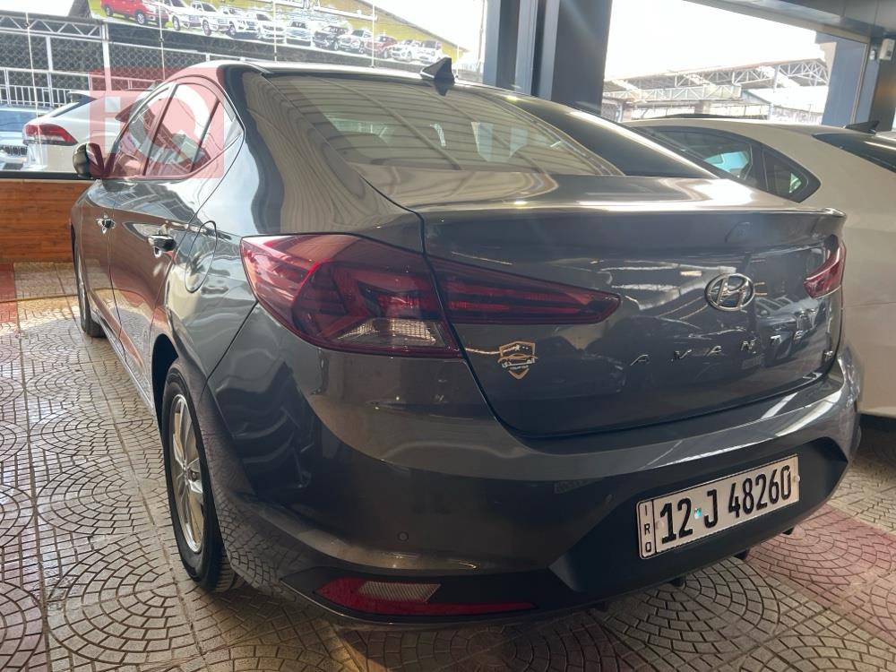 هیوندای ئەڤانتی